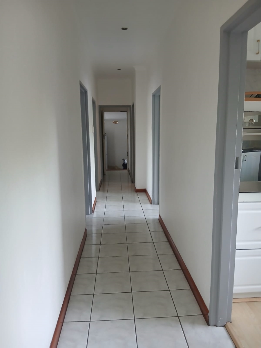 4 Bedroom Property for Sale in Table View Western Cape